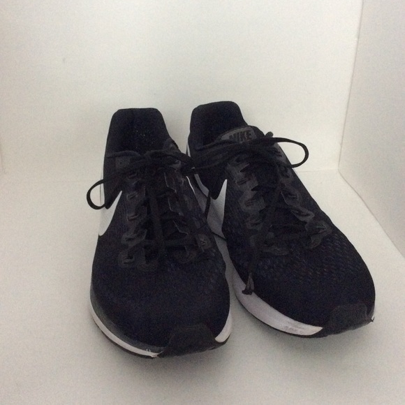 Nike Men’s shoes Size 13 Gently used - Picture 2 of 6